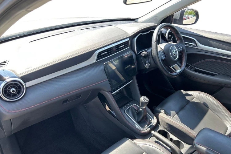 Vehicle Image - 3