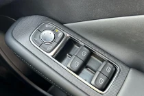 Vehicle Thumbnail 30
