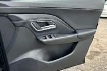 Vehicle Thumbnail 15