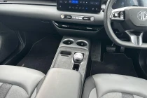 Vehicle Thumbnail 8