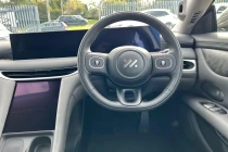 Vehicle Thumbnail 15
