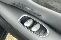 Vehicle Thumbnail 18