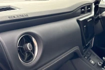 Vehicle Thumbnail 16