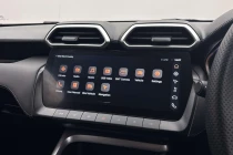 Vehicle Thumbnail 8