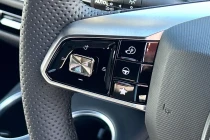 Vehicle Thumbnail 14