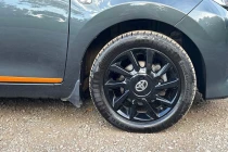 Vehicle Thumbnail 5