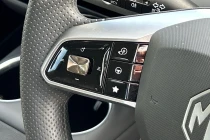 Vehicle Thumbnail 16