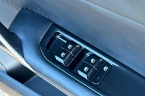 Vehicle Thumbnail 16