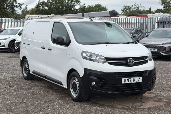 Vauxhall Vivaro Listing Image