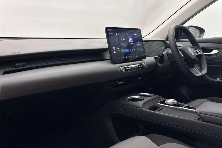 Vehicle Image - 3