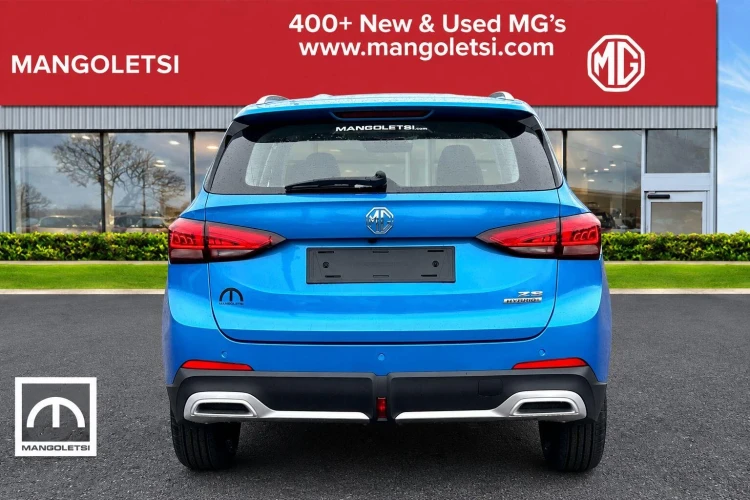 Vehicle Image - 3