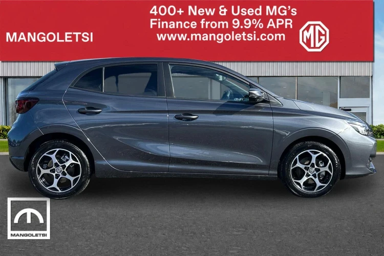Vehicle Image - 3