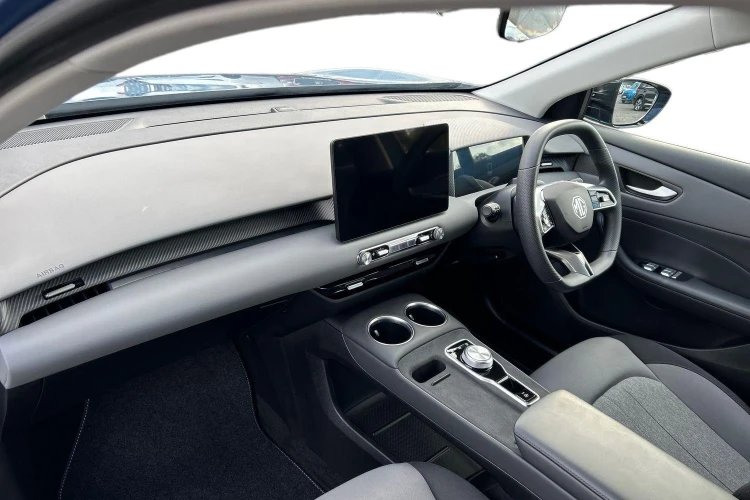 Vehicle Image - 1
