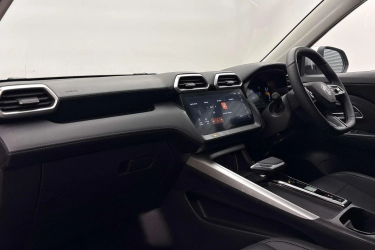 Vehicle Image - 3