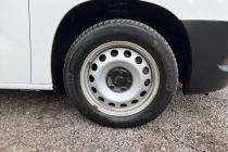 Vehicle Thumbnail 12
