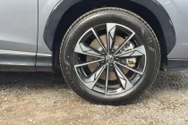 Vehicle Thumbnail 5