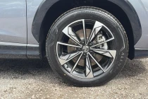Vehicle Thumbnail 15