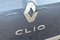 Vehicle Thumbnail 32