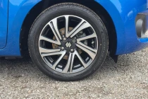 Vehicle Thumbnail 5