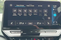 Vehicle Thumbnail 12