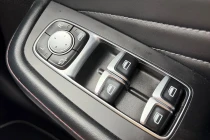 Vehicle Thumbnail 33