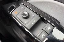 Vehicle Thumbnail 18
