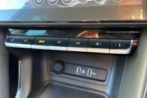Vehicle Thumbnail 12