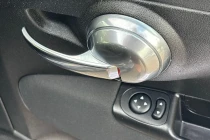 Vehicle Thumbnail 18