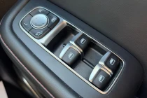 Vehicle Thumbnail 18