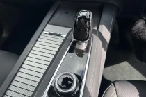 Vehicle Thumbnail 8