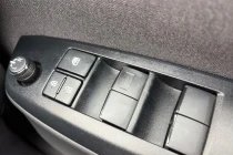 Vehicle Thumbnail 16