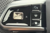 Vehicle Thumbnail 32