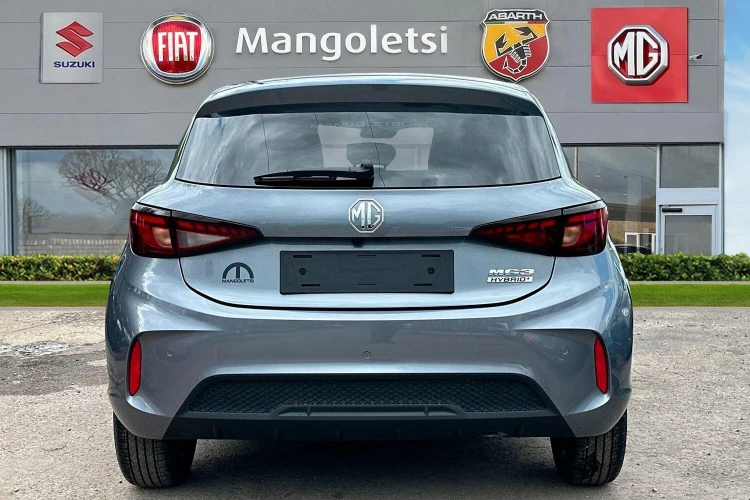 Vehicle Image - 3