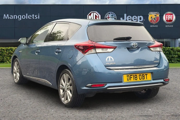 Vehicle Image - 2