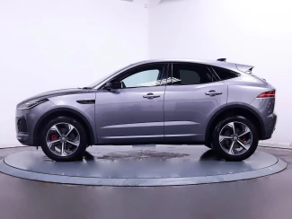 Jaguar E-PACE Image 4