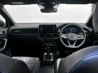 Volkswagen T-Roc Image 2