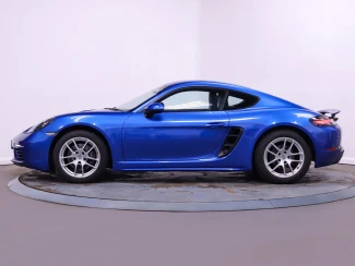 Porsche 718 Cayman Image 4
