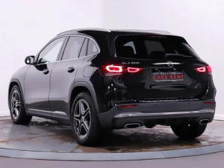 Mercedes-Benz GLA Image 3