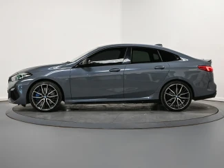 BMW 2 Series Image 4