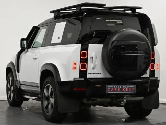 Land Rover Defender 90 Image 3