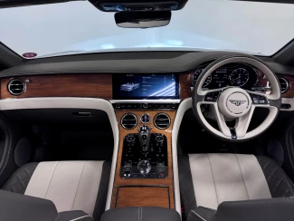 Bentley Continental GTC Image 2