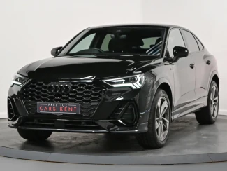 Audi Q3 Image 6