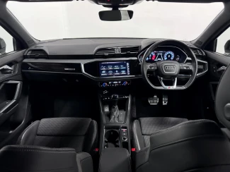 Audi Q3 Image 2