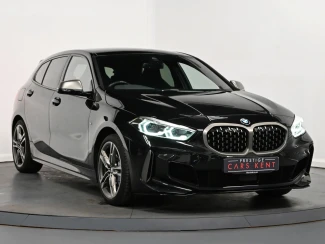 BMW 1 Series Image 1