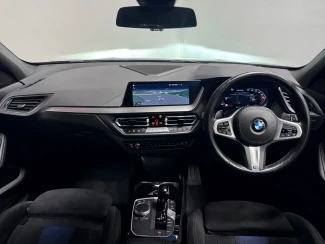 BMW 1 Series Image 2