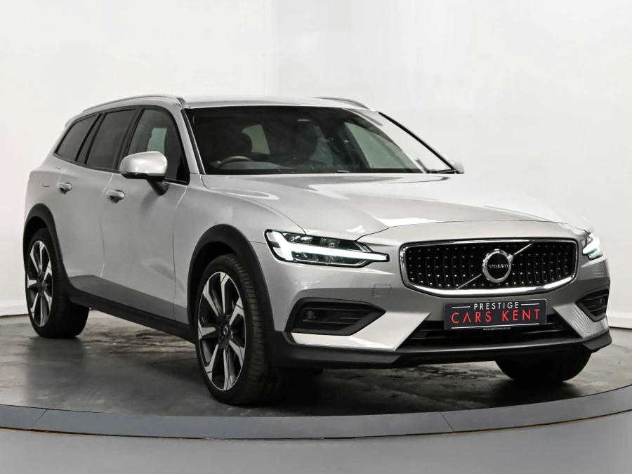 2023 Volvo V60