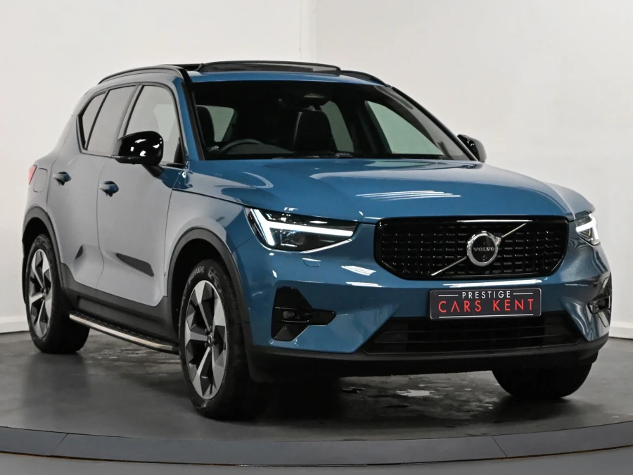 2024 Volvo XC40