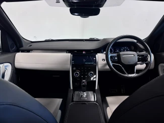 Land Rover Discovery Sport Image 2