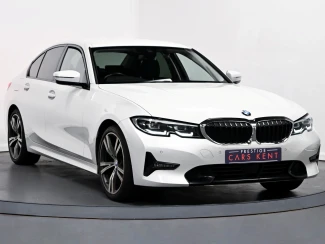 BMW 3 Series Image 1