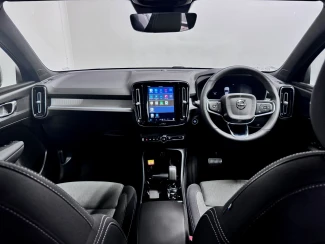 Volvo XC40 Image 2